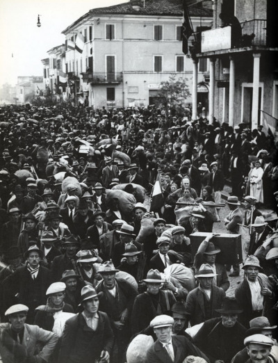 La Bonifica Dell'Agro Pontino. ‘Canale Mussolini’, Di Antonio Pennacchi ...